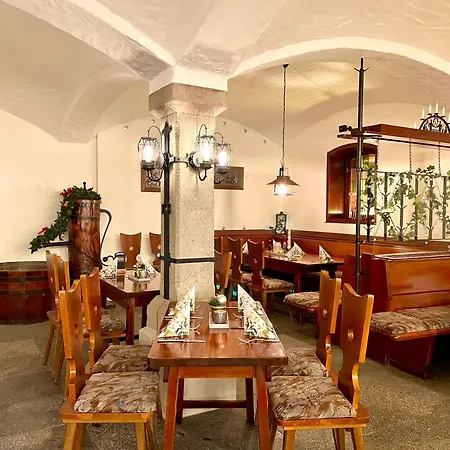 Hotel Zum Alten Brauhaus 3*