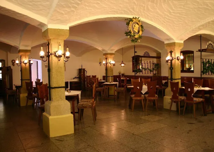 Отель Zum Alten Brauhaus 3*